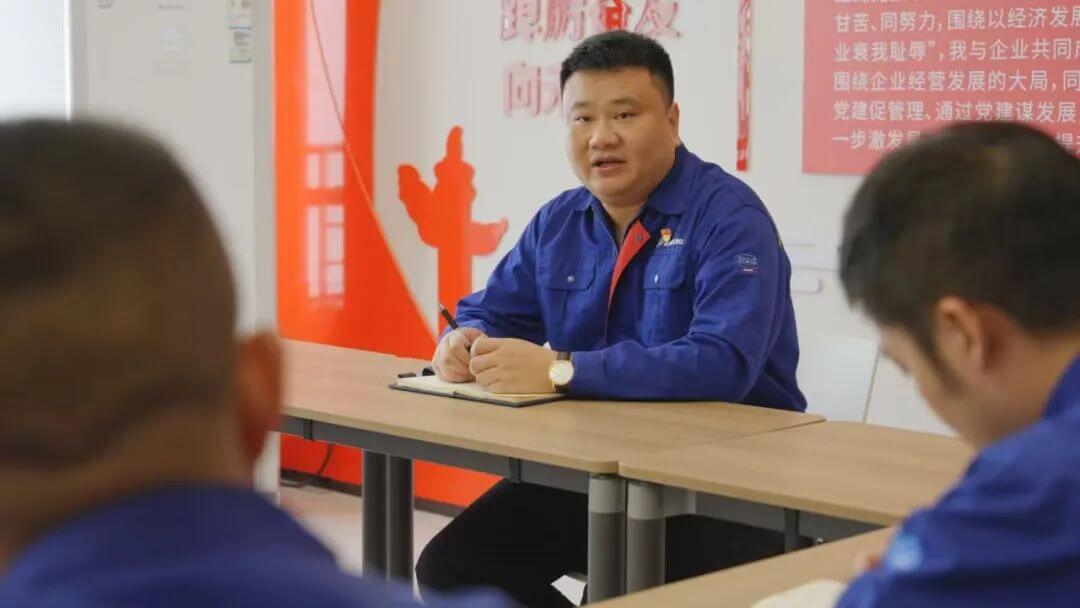 弘扬伟大建党精神